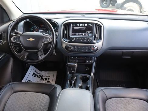 Used 2017 Chevrolet Colorado Z71 AWD/4WD image 35