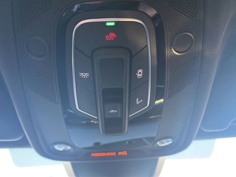 Used 2023 Audi A6 Premium Plus image 29