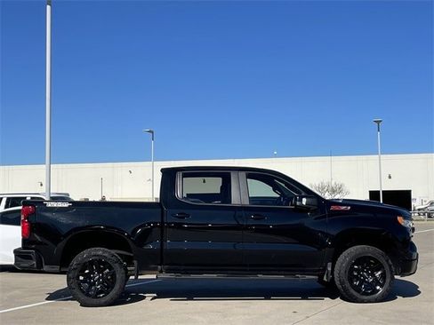 Used 2024 Chevrolet Silverado 1500 LT Trail Boss w/ LT Trail Boss Premium Package image 3