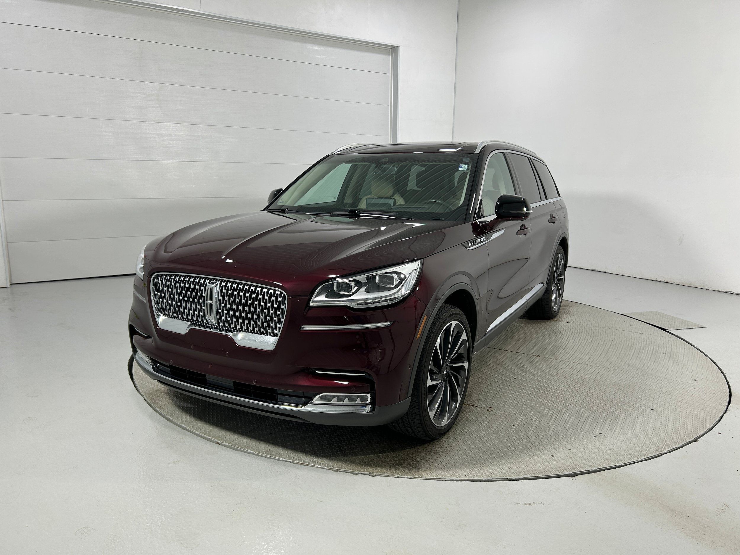 Used 2020 Lincoln Aviator Reserve w/ Equipment Group 202A AWD/4WD image 20