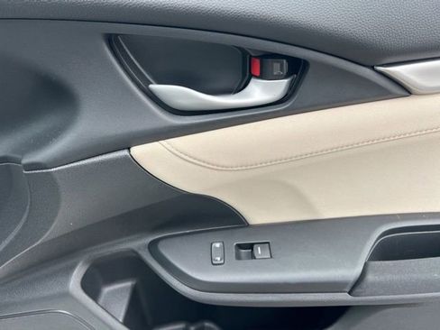 Used 2017 Honda Civic EX image 31
