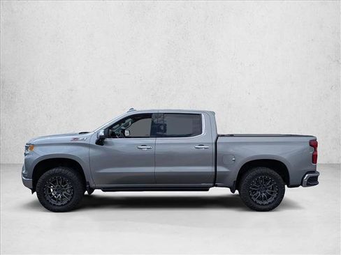 Used 2023 Chevrolet Silverado 1500 LTZ w/ LTZ Premium Package AWD/4WD image 8