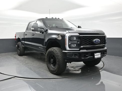 Certified 2025 Ford F250 XL w/ STX Appearance Package AWD/4WD image 12