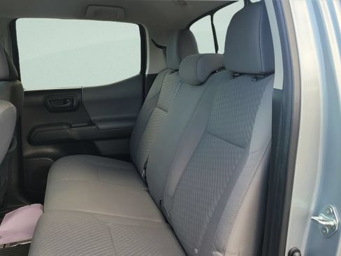 Certified 2023 Toyota Tacoma SR AWD/4WD image 10