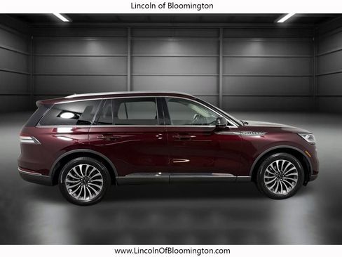 Certified 2022 Lincoln Aviator Reserve w/ Elements Package Plus image 8