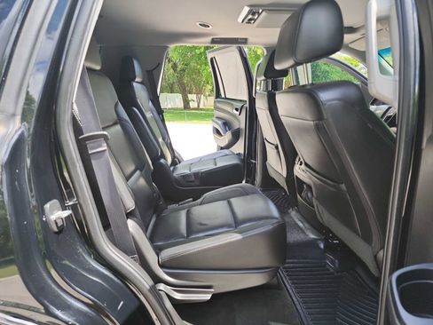 Used 2018 Chevrolet Tahoe Premier RWD image 38