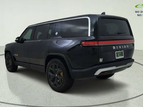 Used 2024 Rivian R1S Adventure AWD/4WD image 7
