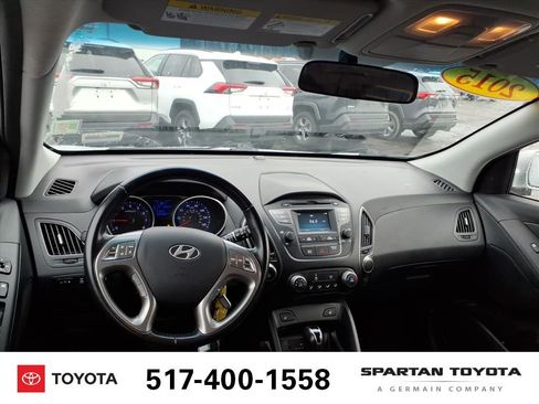 Used 2015 Hyundai Tucson SE image 12