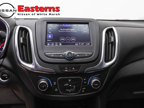 Used 2022 Chevrolet Equinox LT FWD image 12