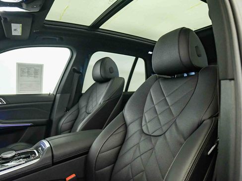 Used 2024 BMW X5 sDrive40i w/ Parking Assistance Package RWD image 18