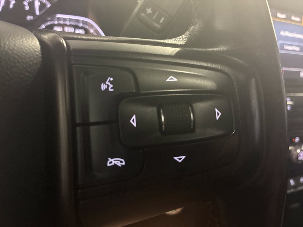 Used 2021 GMC Sierra 1500 AT4 w/ AT4 Preferred Package AWD/4WD image 24
