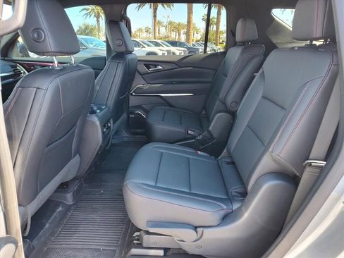 New 2026 Chevrolet Traverse Z71 w/ Enhanced Driving Package AWD/4WD image 6