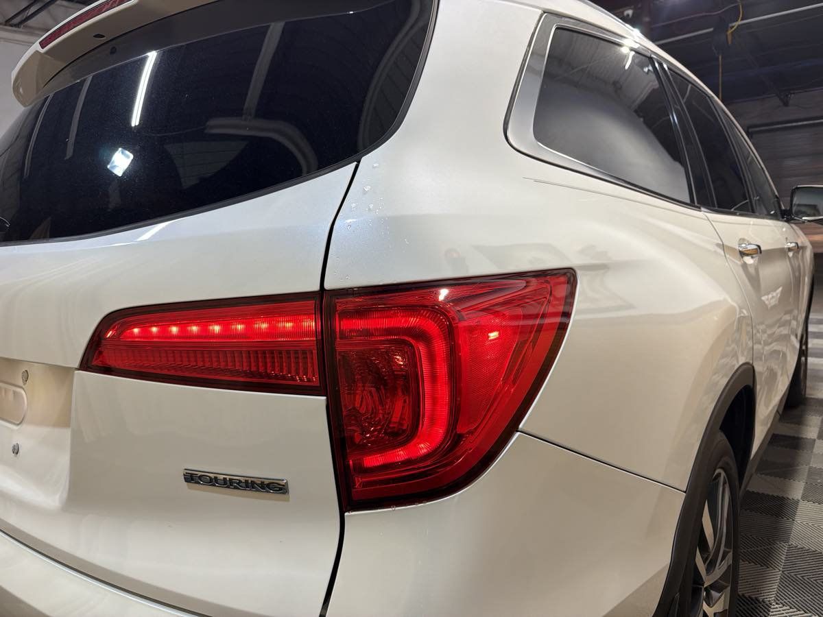 Used 2017 Honda Pilot Touring image 10