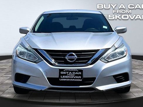 Used 2016 Nissan Altima 2.5 S w/ Power Driver Seat Package FWD image 3