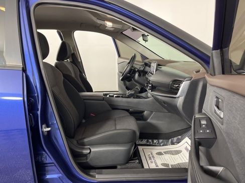 Used 2022 Nissan Rogue SV image 38