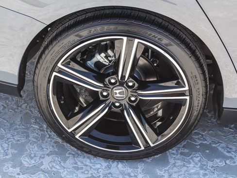 Certified 2025 Honda Accord Sport image 9