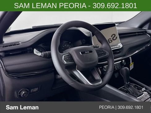 New 2026 Jeep Compass Latitude image 9