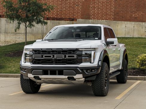 Used 2025 Ford F150 Raptor AWD/4WD image 7