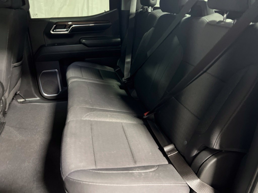 Used 2024 Chevrolet Silverado 1500 LT AWD/4WD image 20