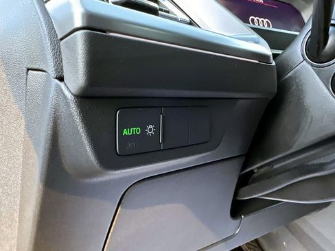 Used 2025 Audi Q4 e-tron Premium w/ Convenience Package image 15