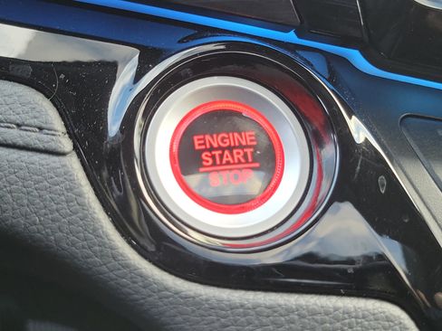 Used 2023 Honda Odyssey Elite image 13