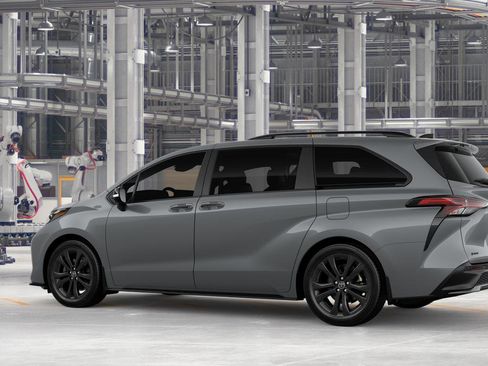 New 2026 Toyota Sienna XSE FWD image 7