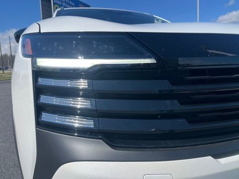 New 2026 Nissan Kicks SV w/ Cold Weather Package image 11