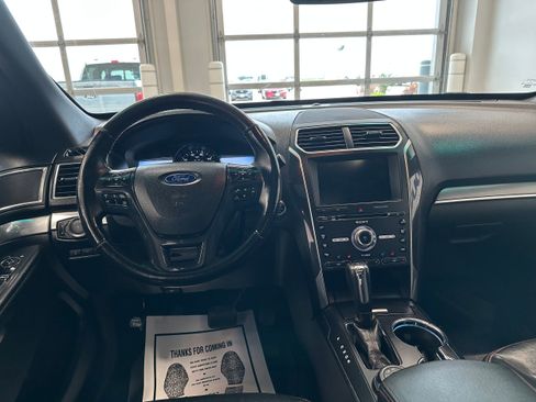 Used 2016 Ford Explorer Sport w/ Equipment Group 401A AWD/4WD image 19