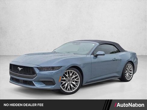 Used 2025 Ford Mustang Premium RWD image 1