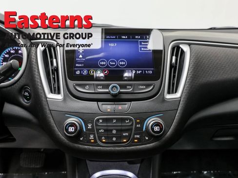 Used 2024 Chevrolet Malibu LT image 12