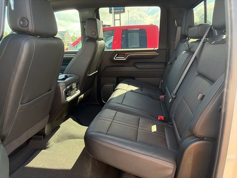 Used 2025 Chevrolet Silverado 2500 High Country w/ High Country Premium Package AWD/4WD image 30