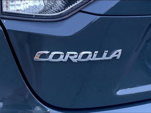 Used 2024 Toyota Corolla LE FWD image 28