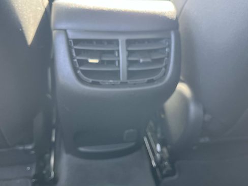 Used 2021 Chevrolet Malibu LT FWD image 16