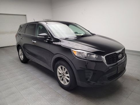Used 2019 Kia Sorento L image 13
