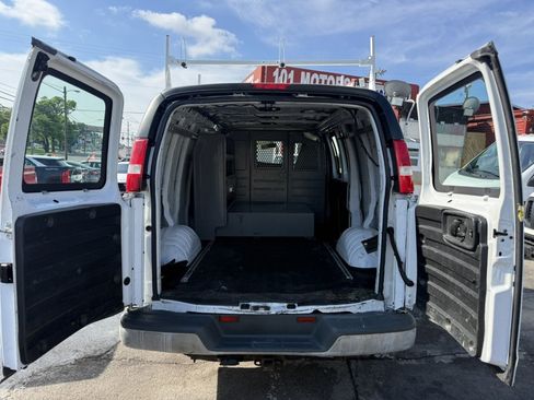 Used 2019 Chevrolet Express 2500 w/ Driver Convenience Package RWD image 8