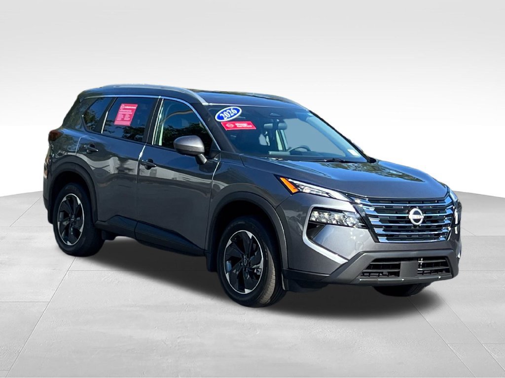 Used 2026 Nissan Rogue SV w/ SV Premium Package FWD image 3