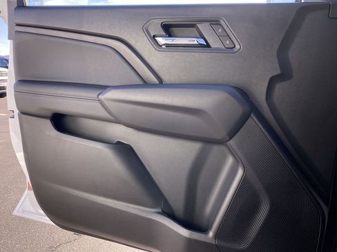 New 2026 GMC Canyon Elevation w/ LPO, Black Badging Package image 28