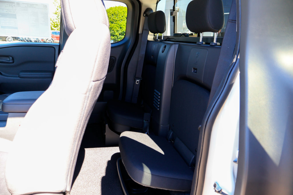 New 2027 Nissan Frontier S w/ Tow Package RWD image 8