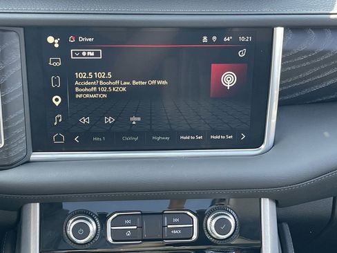 Used 2024 GMC Yukon Denali w/ Advanced Technology Package AWD/4WD image 13