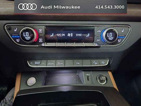 Used 2023 Audi Q5 2.0T Premium Plus w/ Premium Plus Package AWD/4WD image 30