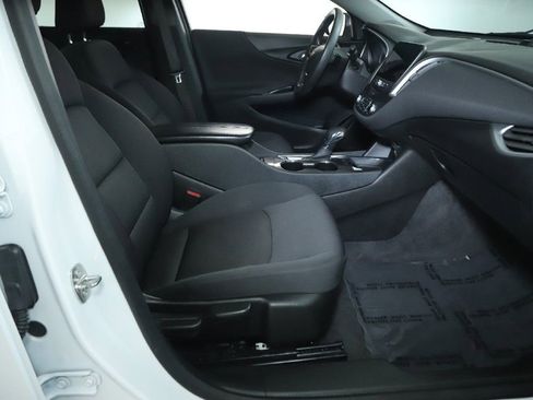 Used 2024 Chevrolet Malibu LT FWD image 32
