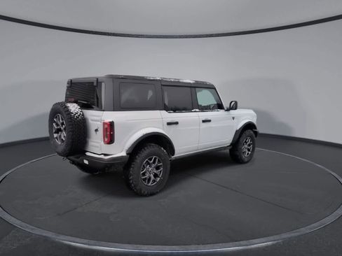 New 2025 Ford Bronco Badlands image 8