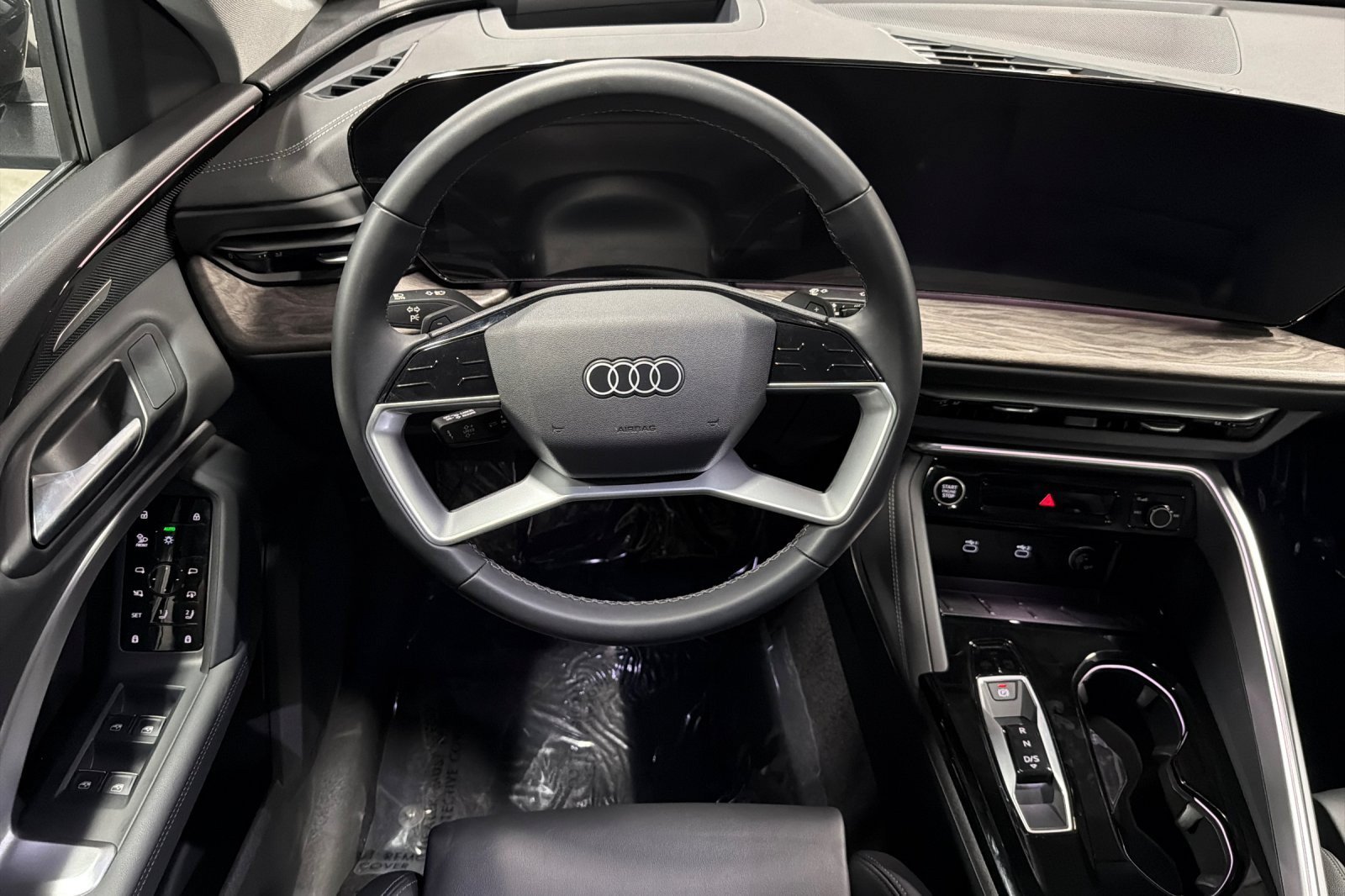 Used 2025 Audi Q5 Premium Plus w/ Premium Plus AWD/4WD image 13