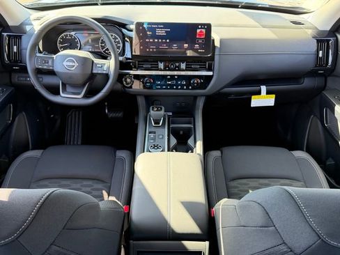 New 2026 Nissan Pathfinder SV image 22