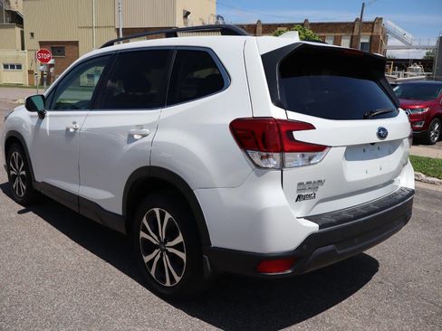 Used 2019 Subaru Forester Limited AWD/4WD image 4