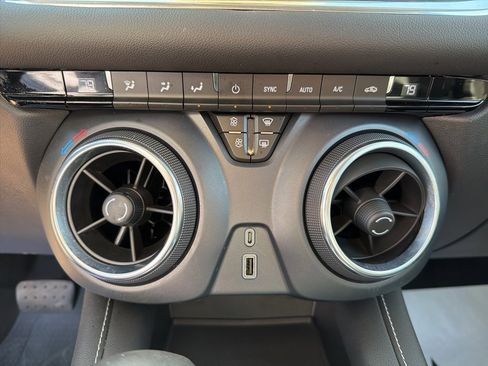 Used 2023 Chevrolet Blazer LT w/ Midnight/Sport Edition image 31