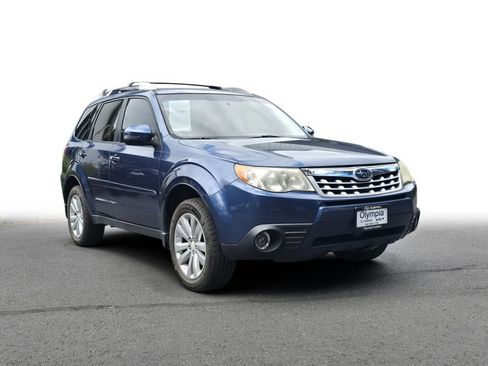 Used 2011 Subaru Forester 2.5X Touring AWD/4WD image 1