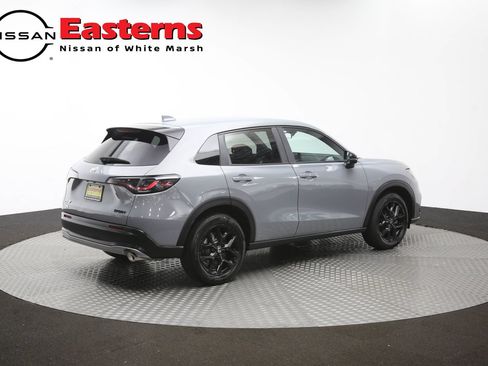 Used 2025 Honda HR-V Sport image 39