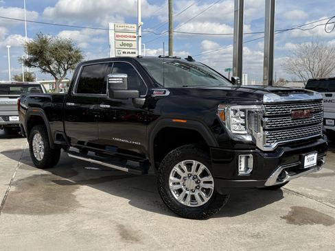 Used 2022 GMC Sierra 2500 Denali image 2