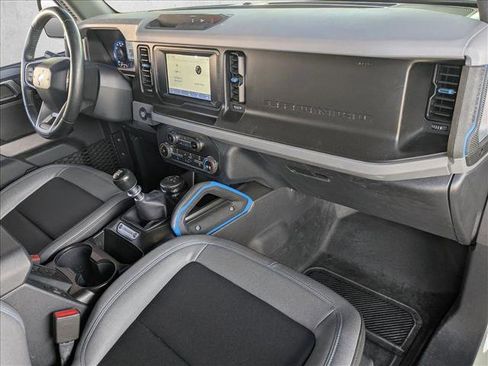 Used 2021 Ford Bronco Black Diamond AWD/4WD image 20